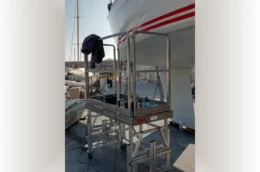 Mise en situation de la plateforme TSCS : maintenance d'un bateau au port Villefranche (photo1)