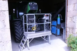 Modèle 150 de la plateforme roulante TSCS pour la maintenance d'outils agricoles